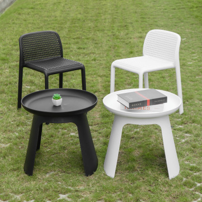 Bàn nhựa đúc Noruma 2 màu đen trắng . Nhập khẩu chính hãng Cobi Home