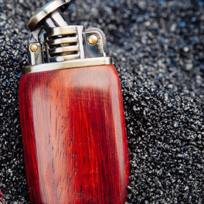 Vỏ Hột Quẹt Bật Lửa Zorro Z520-301 Ốp Gỗ Thiết Kế Mới Đẹp Độc Lạ - Dùng Xăng Bấc Đá Cao Cấp