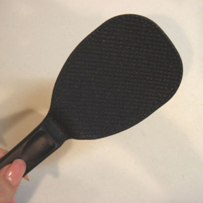 Combo bát nhựa tròn họa tiết trái tim 390ml + Muôi xới cơm chống dính 22cm - nội địa Nhật Bản