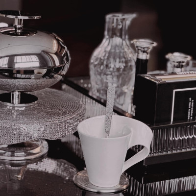Chân bồng Ivv Diamante Scalloped CakeStand Hàng chính hãng