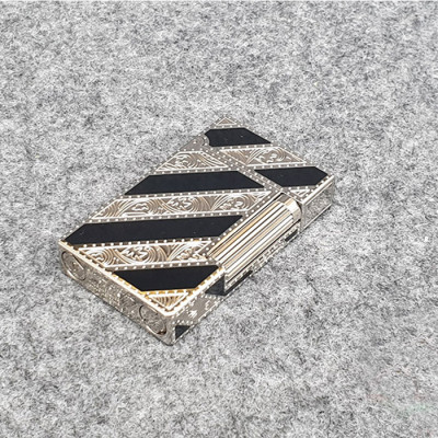 Vỏ Hột Quẹt Bật Lửa Upon D42T Họa Tiết Hoa Lá Sơn Mài Nền Đen Trắng Đối Nhau - Dùng Gas Đá Cao Cấp