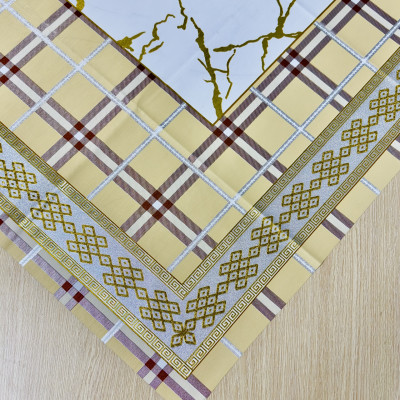 Khăn trải bàn W.751 caro - nhũ vàng 90 x 150 cm, không thấm nước, dễ làm sạch