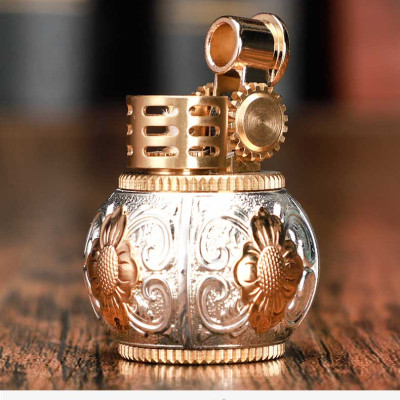 Vỏ Hột Quẹt Bật Lửa Zorro Z583 Mini Thiết Kế Độc Lạ Với Hoa Văn Cổ Nổi Nhiều Màu - Dùng Xăng Bấc Đá Cao Cấp