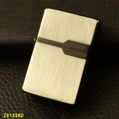 Vỏ Hột Quẹt Bật Lửa Hộp Quẹt Xăng Đá Zorro Z91328 Họa Tiết Xước Mịn - Giao Màu Ngẫu Nhiên