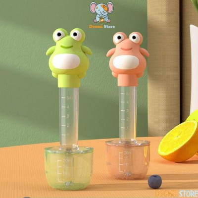 Dụng Cụ Hỗ Trợ Uống Thuoc Bón Thuoc Sữa Cho Bé Hình Con Ếch Siêu Đáng Yêu An Toàn và Tiện Lợi Kèm Hộp và Cọ