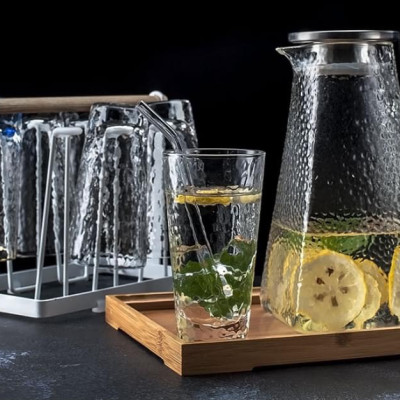 BỘ BÌNH ĐỰNG NƯỚC UỐNG THỦY TINH 6 CỐC LOE CAO CHỊU NHIỆT CAO CẤP KÈM KHAY VÀ GIÁ ÚP ( KHAY VÀ GIÁ GIAO NGẪU NHIÊN ) - VD77