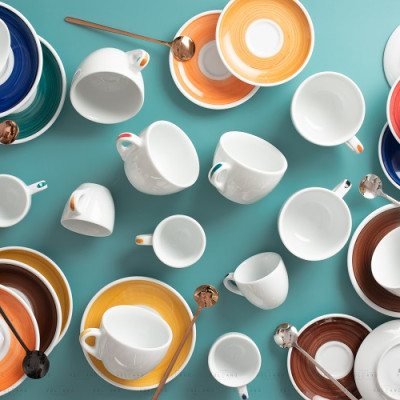 Bộ đĩa và ly sứ cà phê Ancap Cappuccino 180ml vẽ tay lên quai