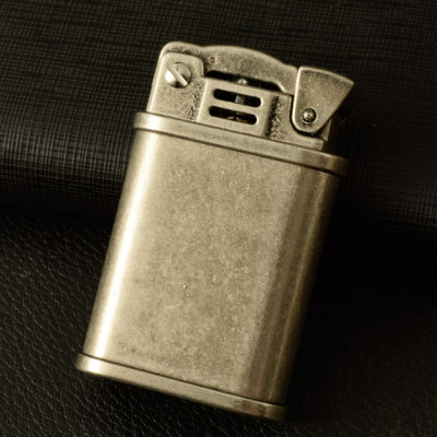 Vỏ Hột Quẹt Bật Lửa Xăng Chief CF211 Làm Bằng Đồng Nguyên Khối Nhiều Màu - Dùng Xăng Bấc Đá Cao Cấp