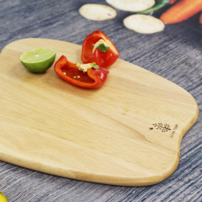 Thớt gỗ hình quả ớt chuông | Gỗ Đức Thành - 03831 | Đạt chứng nhận vệ sinh an toàn thực phẩm