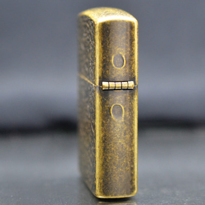 Vỏ Hột Quẹt Bật Lửa Xăng Đá Zorro Z91235 Họa Tiết Phật May Mắn sang trọng - Dùng Xăng Bấc Đá