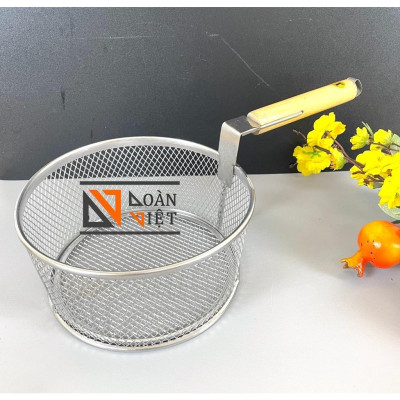 RỔ CHIÊN KHOAI TÂY, GÀ RÁN tay cầm gỗ 22 cm - INOX không rỉ, viền inox chắc chắc. Chuyên phục vụ Sp Gia dụng, Khuôn làm