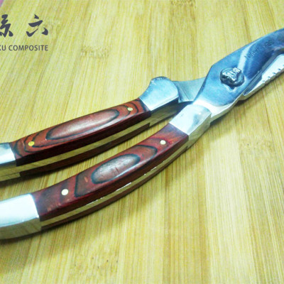 Kéo Cắt Xương Gà Vịt SeKi Nhật Bản, Cán 100% Gỗ Tự Nhiên chống trơn trược, Kéo cắt xương gà vịt chuyên nghiệp. Thép dày có lò xo bật nhảy giúp không mỏi tay