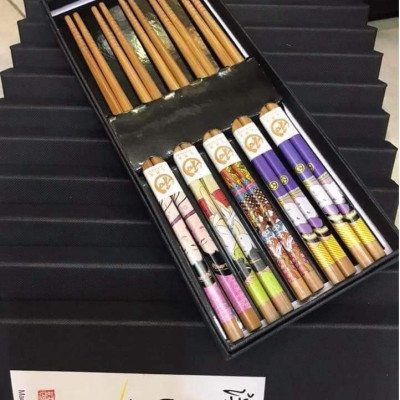 Combo 02 Set đũa tre Tanaka in họa tiết hoa văn tinh xảo - Nội địa Nhật Bản (Set 05 đôi)