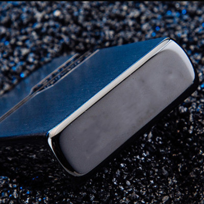 Vỏ Hột Quẹt Bật Lửa Hộp Quẹt Xăng Đá Zorro Z91328 Họa Tiết Xước Mịn - Giao Màu Ngẫu Nhiên