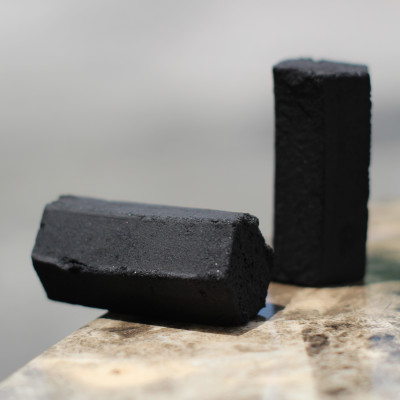 Combo 3 hộp than không khói làm từ Gáo dừa chính hãng R2D dùng cho tiệc nướng BBQ (tổng 7 kg than) an toàn cho sức khoẻ