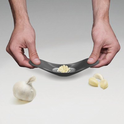 Dụng cụ sơ chế tỏi Joseph Joseph - JJ200621