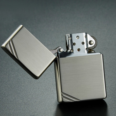 Vỏ Hột Quẹt Bật Lửa Xăng Đá Zorro Z-5000C Trơn Chém Góc