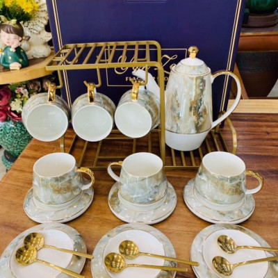 BỘ ẤM CHÉN PHA TRÀ TRẮNG VÂN ĐÁ CẨM THẠCH CÓ ĐĨA TÁCH KÈM GIÁ TREO CỐC