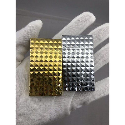 Vỏ Hột Quẹt Bật Lửa Xăng Đá Upon Bạc Caro Vân Kim Cương DX02T Tiếng Mở Nắp Hay, Cầm Chắc Tay - Dùng Xăng Bấc Đá Cao Cấp