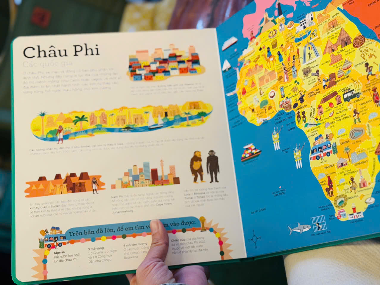AT.LAS THẾ GIỚI: TẬP BẢN ĐỒ TƯƠNG TÁC – Julie Mercier – Hoàng Thủy dịch – NXB Kim Đồng