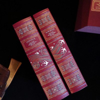 Sách - Bộ Sách Kho Tàng Truyện Cổ Tích Việt Nam - Quyển 1 + Quyển 2 (Bộ 2 Quyển) - Bìa Da - Phiên Bản Có Hộp - Ấn Bản Giới Hạn