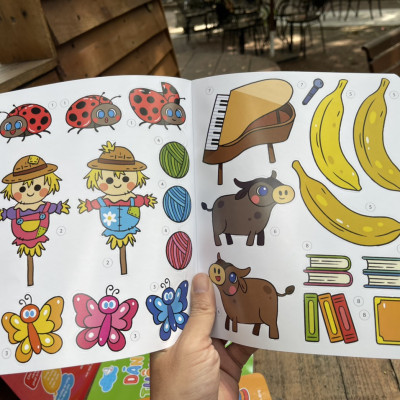 (Bộ 4 tập) DÁN HÌNH THÔNG MINH: Cho bé 1-5 tuổi sách tương tác vừa học vừa chơi – Phạm Ngọc Điệp – Nhã Nam – NXB Dân trí (Bìa mềm)