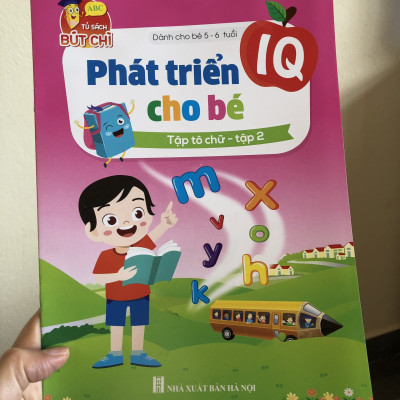 Bộ 8 Cuốn Phát Triển IQ Cho Bé Dành Cho Bé 5-6 Tuổi Bé tập so sánh