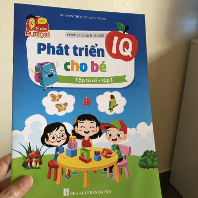 Bộ 8 Cuốn Phát Triển IQ Cho Bé Dành Cho Bé 5-6 Tuổi Bé tập so sánh