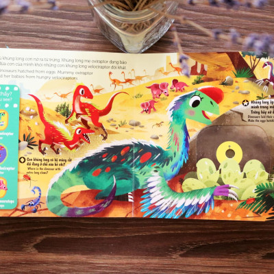 Sách Tương Tác - Sách Chuyển Động - First Explorers - Dinosaurs - Các Loài Khủng Long