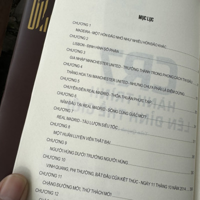 (Tái bản năm 2024 [Bìa cứng]) CR7 - HÀNH TRÌNH LÊN ĐỈNH THẾ GIỚI – Guillem Balague – Trần Quỳnh dịch – TH Books – NXB Hà Nội