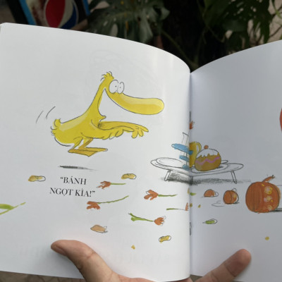 (Combo 3 cuốn) VỊT VÀ CHẤM - Clare Helen Welsh - Minh họa: Oliver Tallec - Hà Anh dịch - Vizibook - bìa mềm, in màu