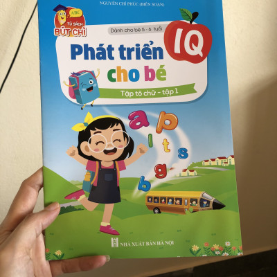 Bộ 8 Cuốn Phát Triển IQ Cho Bé Dành Cho Bé 5-6 Tuổi Bé tập so sánh