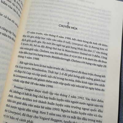 (Bìa cứng có hộp giới hạn 300 cuốn) TỰ TRUYỆN STEVEN GERRARD – Người Đội Trưởng Vĩ Đại – Donald McRae – Nguyễn Lâm Bình Nguyên dịch – THBooks – NXB Lao động