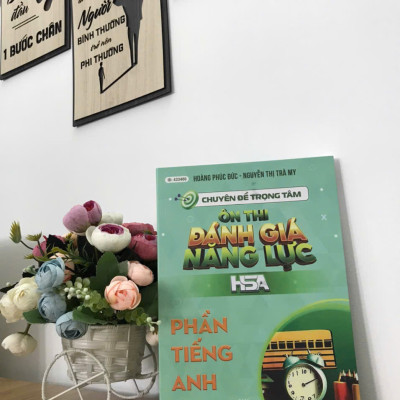 Sách Luyện Đề & Tổng Ôn Thi Tiếng Anh - Đánh Giá Năng Lực & THPT Quốc Gia | HSA BOOKs