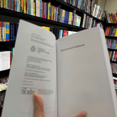 Sách - Narcissus and Goldmund by Hermann Hesse - Nobel Prize - Penguin Modern Classics - Sách Ngoại Văn