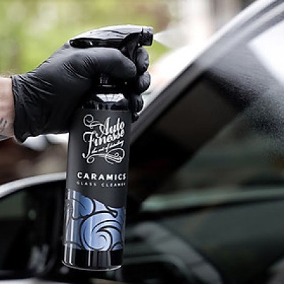 Caramics glass cleaner -  Dung dịch làm sạch, phủ bảo vệ cho kính lái, kính hông, kính chiếu hậu, loại bỏ vết nhoè của nước mưa