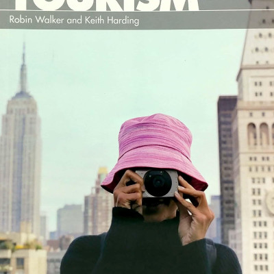 Oxford English for Careers Tourism 2 Student’s Book