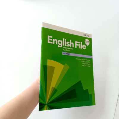 English File 4th Edition: Intermediate: Workbook With Key