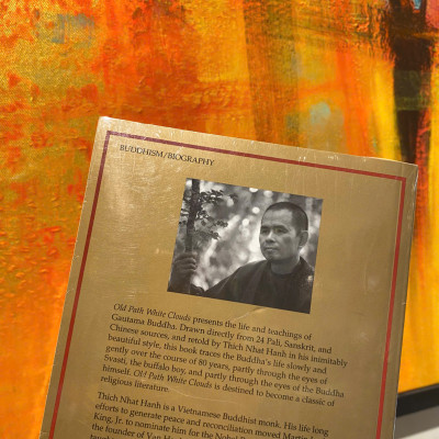 Sách - Old Path White Clouds by Thích Nhất Hạnh  - Triết Học, Tôn Giáo tiếng Anh - Philosophy, Religion