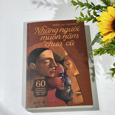 Những Người Muôn Năm Chưa Cũ (*** Sách Bản Quyền ***)