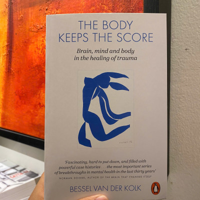Sách - The Body Keeps the Score: Mind, Brain&Body in Transformation of Trauma - Bessel Van Der Kolk