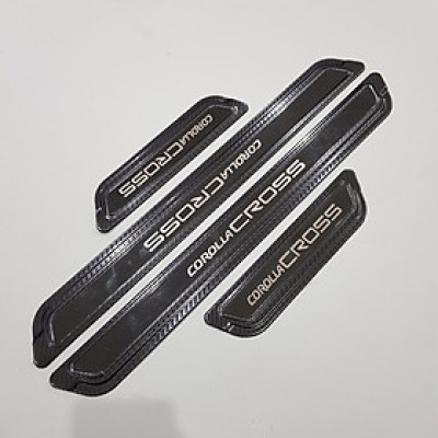 Bộ Ốp bậc cửa, Nẹp bước chân Carbon dành cho xe Toyota Corolla Cross