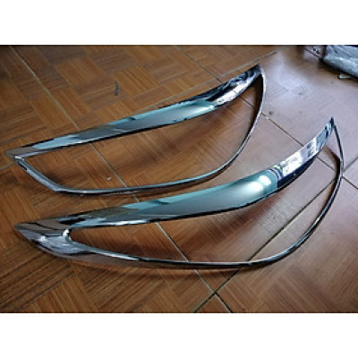 Bộ ốp viền đèn Pha mạ crom dành Cho xe Hyundai Accent 2018-2019