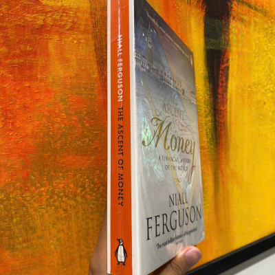 Sách - The Ascent Of Money by Niall Ferguson - History /  Economics / Finance Nonfiction - English Book 