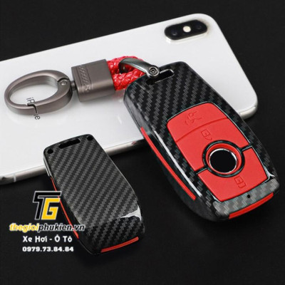 Ốp chìa khóa cho xe Mercedes E200, E250, E300 nhựa ABS vân carbon kèm móc đeo INOX sang trọng