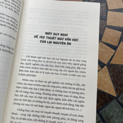 150 THUẬT NGỮ VĂN HỌC -  Lại Nguyên Ân biên soạn - NXB Kim Đồng