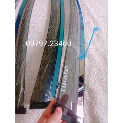 Vè che mưa Kia Cerato 2019-2022 chỉ mạ crom, chất liệu dày và bền, có vi deo rivew sản phẩm
