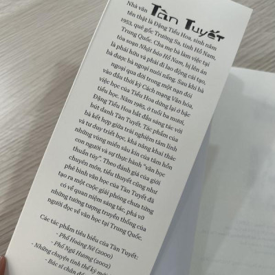 Sách - Phố Ngũ Hương (Tàn Tuyết) (Nhã Nam HCM)