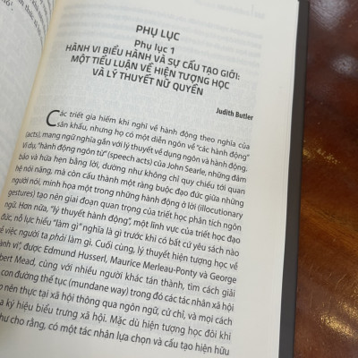 Yêu Sách Của Antigone: Thân Tộc Giữa Sự Sống Và Cái Chết