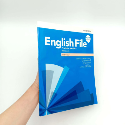 English File 4th Edition: Pre-Intermediate: Workbook With Key